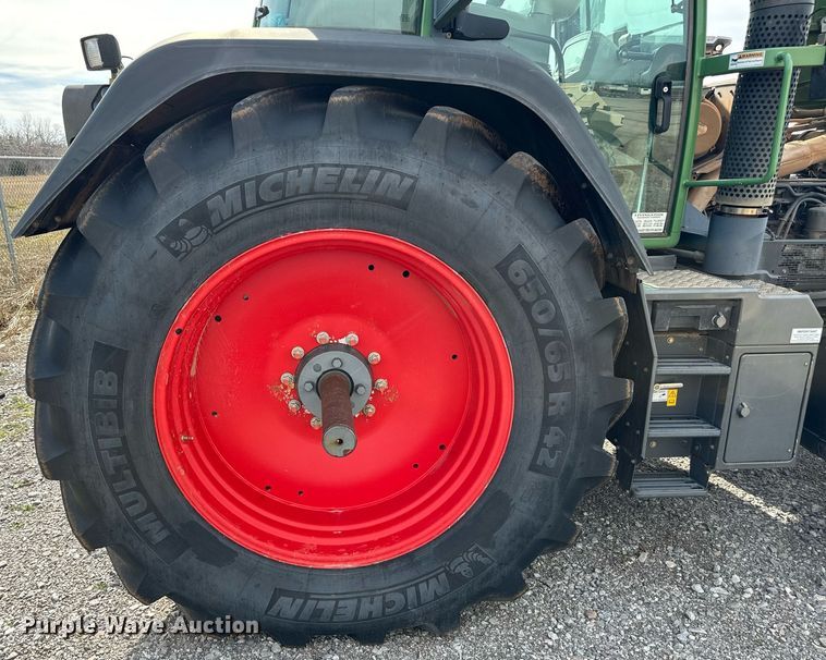 image for item EJ0210 2007 Fendt  820 Vario TMS MFWD tractor