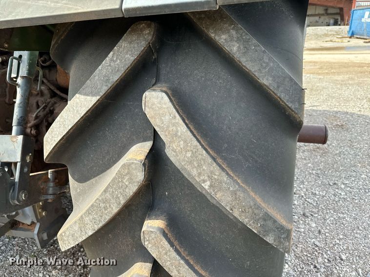 image for item EJ0210 2007 Fendt  820 Vario TMS MFWD tractor