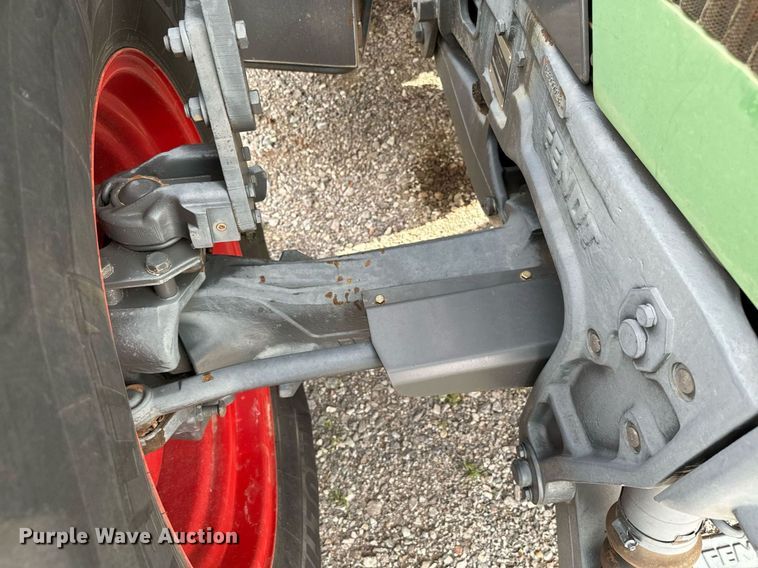 image for item EJ0210 2007 Fendt  820 Vario TMS MFWD tractor