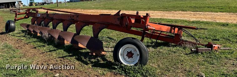image for item EJ0229 Case seven bottom plow