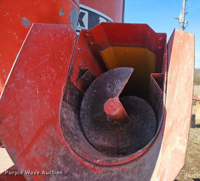 image for item EJ5839 Koehring Brady Hydra-Mill 750 feed grinder/mixer