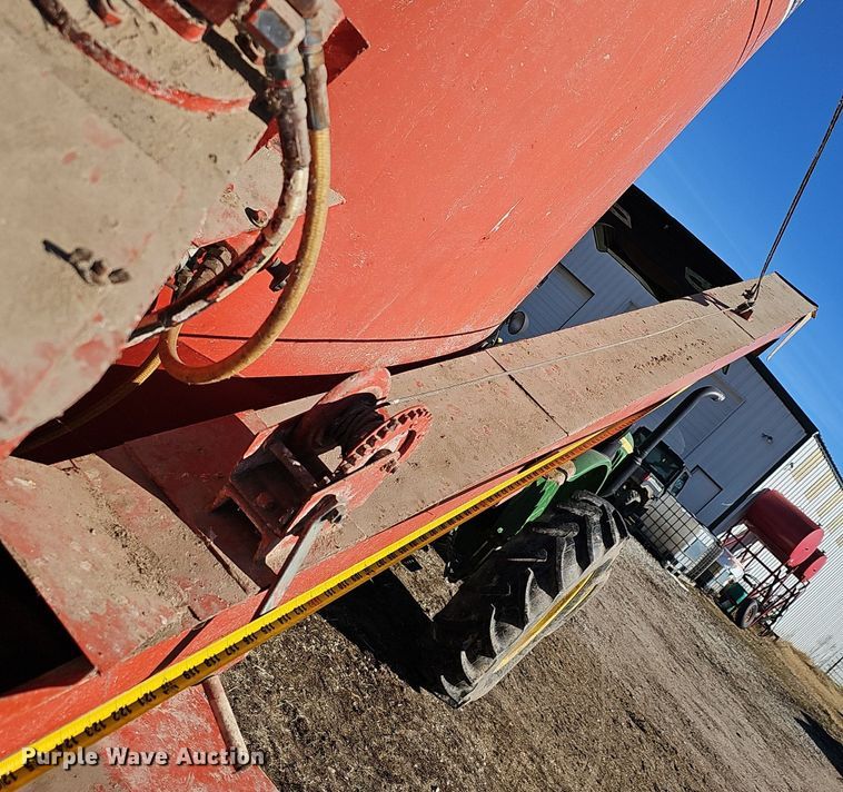 image for item EJ5839 Koehring Brady Hydra-Mill 750 feed grinder/mixer