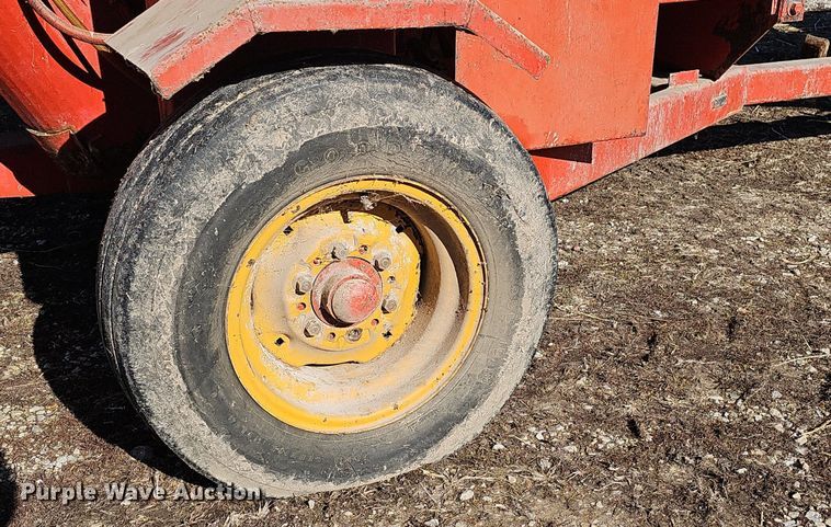 image for item EJ5839 Koehring Brady Hydra-Mill 750 feed grinder/mixer