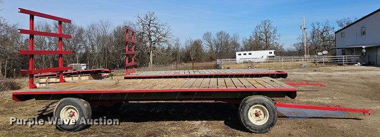 image for item EJ5841 E-Z Trail 1090  hay wagon