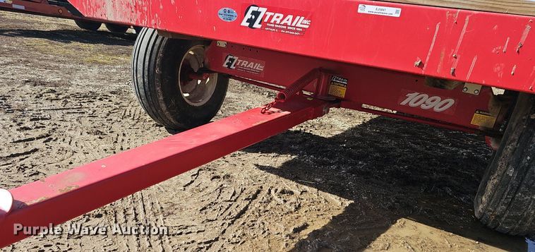 image for item EJ5841 E-Z Trail 1090  hay wagon