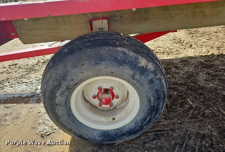image for item EJ5841 E-Z Trail 1090  hay wagon