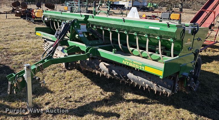 image for item EJ5842 Great Plains NTS2511 no-till seeder