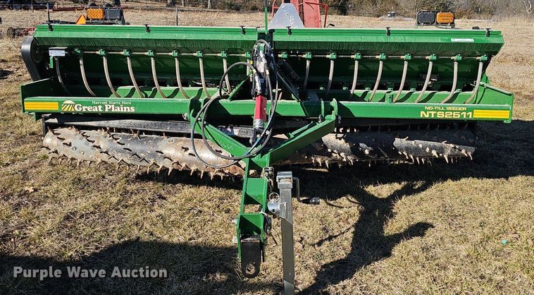 image for item EJ5842 Great Plains NTS2511 no-till seeder