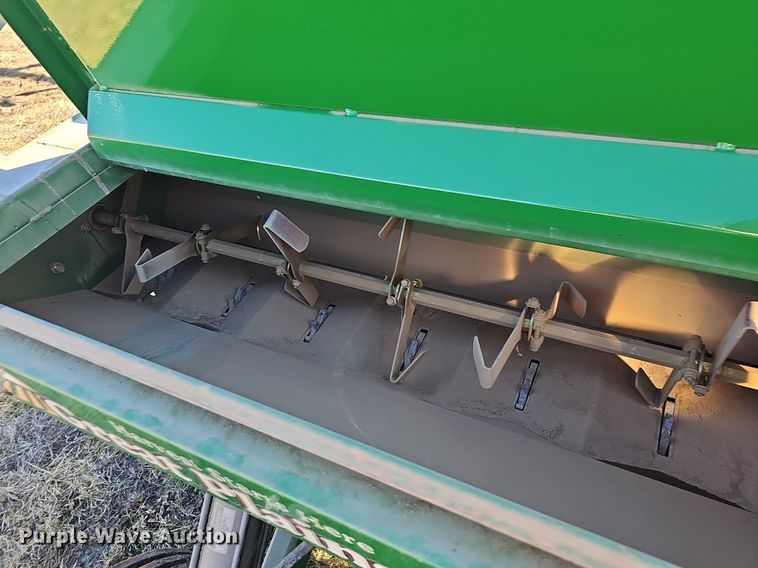 image for item EJ5842 Great Plains NTS2511 no-till seeder