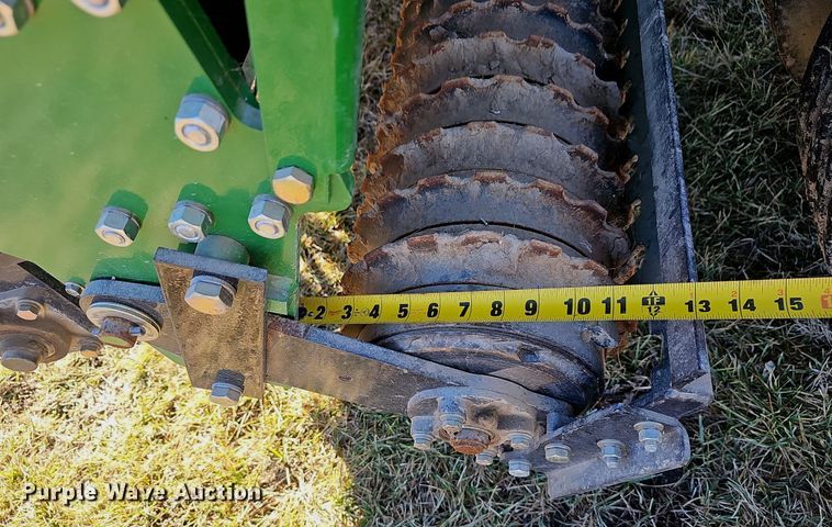 image for item EJ5842 Great Plains NTS2511 no-till seeder