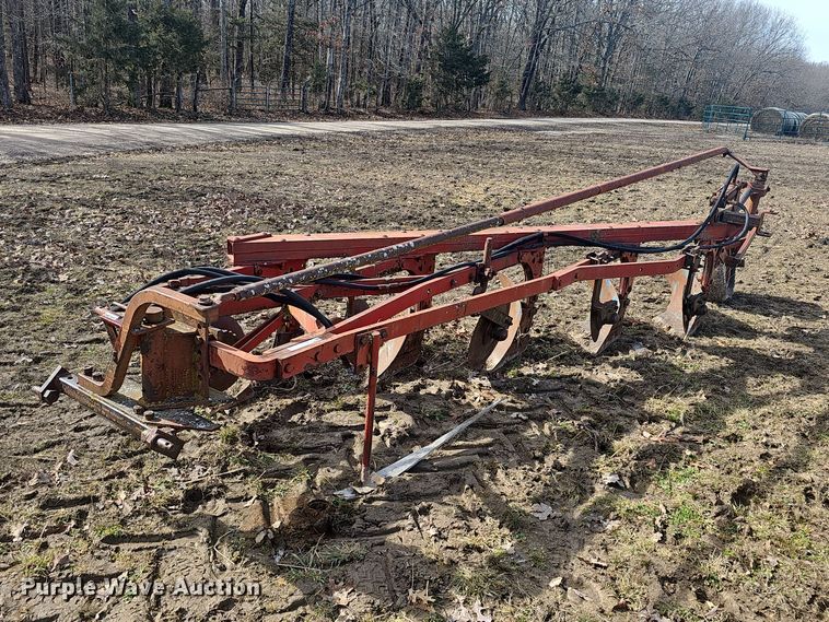 image for item EJ5851 Five bottom plow