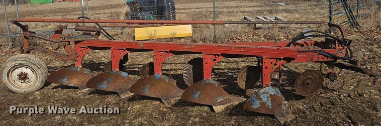 image for item EJ5851 Five bottom plow
