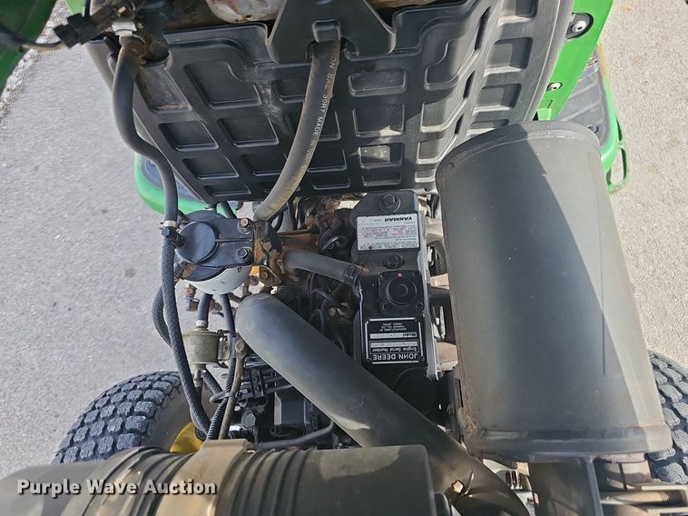 image for item EJ5861 2008 John Deere 3320 MFWD tractor