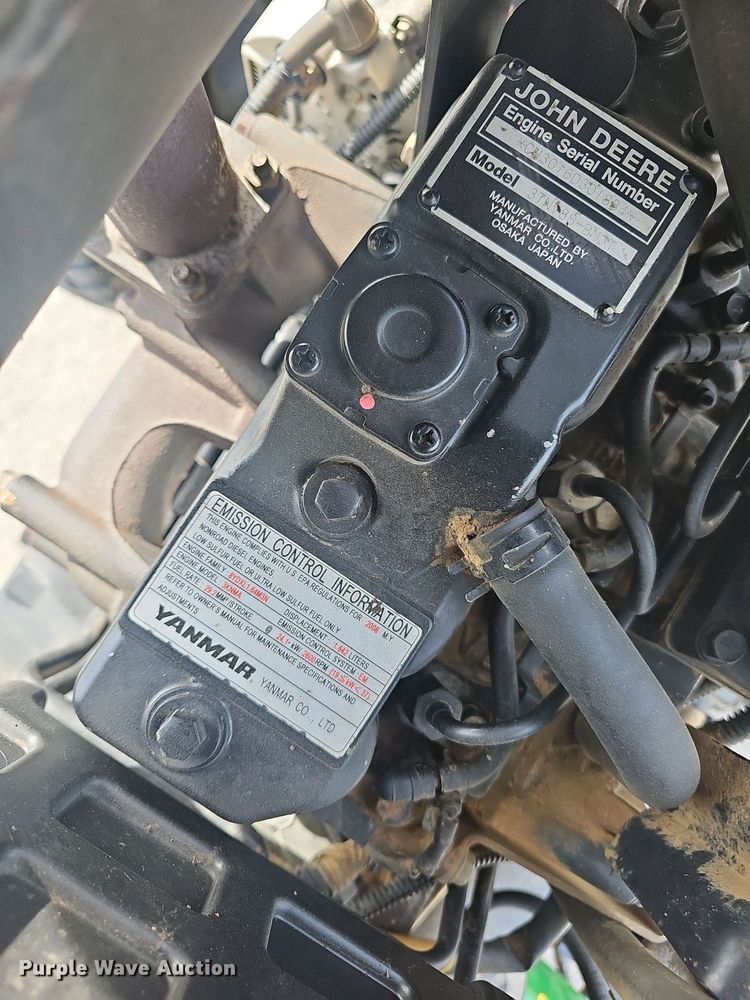 image for item EJ5861 2008 John Deere 3320 MFWD tractor