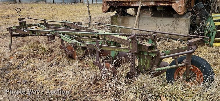 image for item LB9756 John Deere five bottom plow