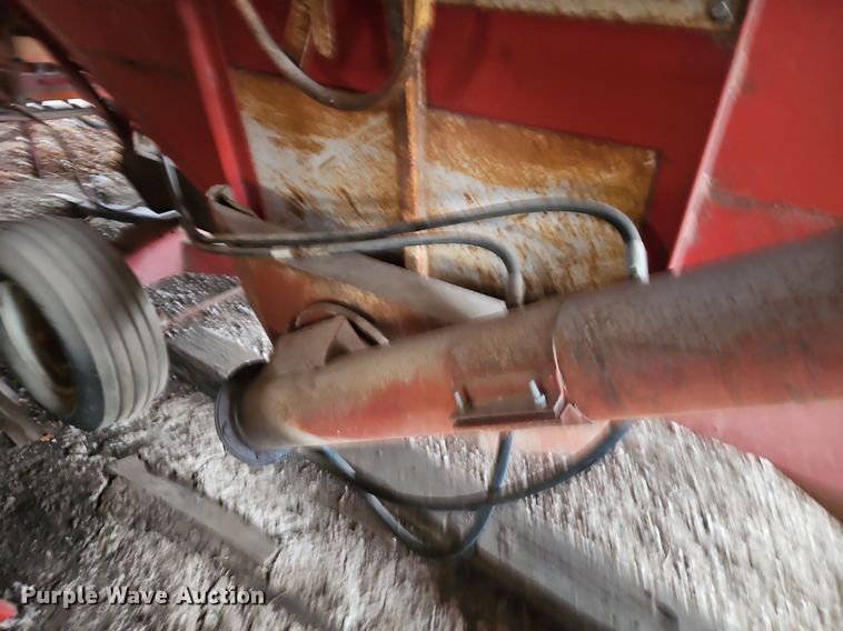 image for item LB9759 Flow-EZ 300 grain cart