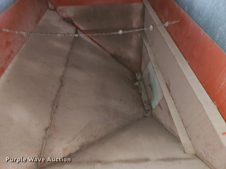 image for item LB9759 Flow-EZ 300 grain cart