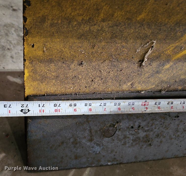 image for item LB9761 Three point blade