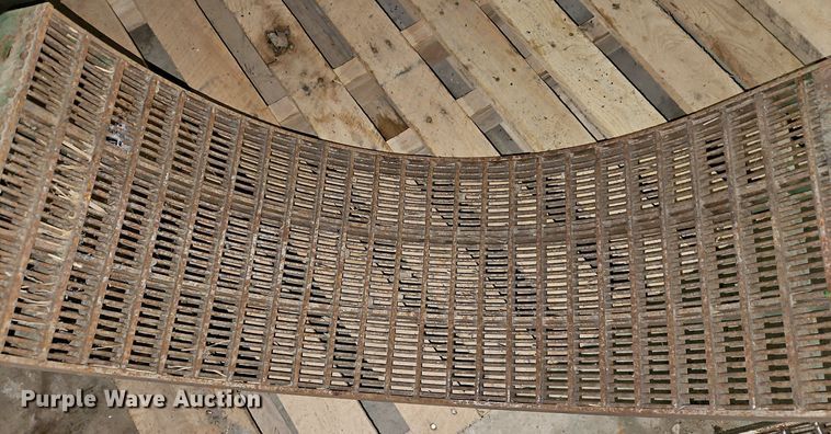 image for item LB9762 John Deere  9660 STS small wire concaves