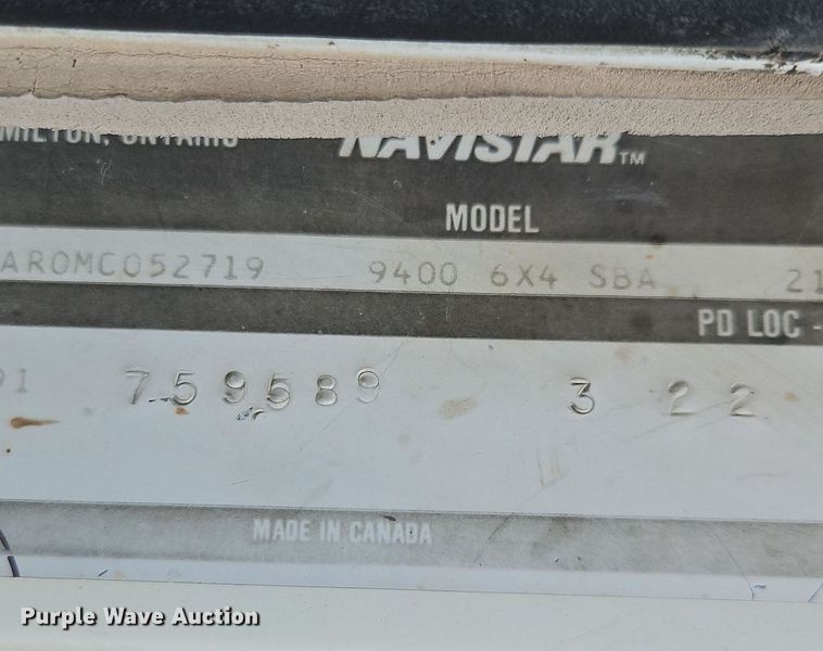 image for item LB9770 1991 International 9400 grain truck