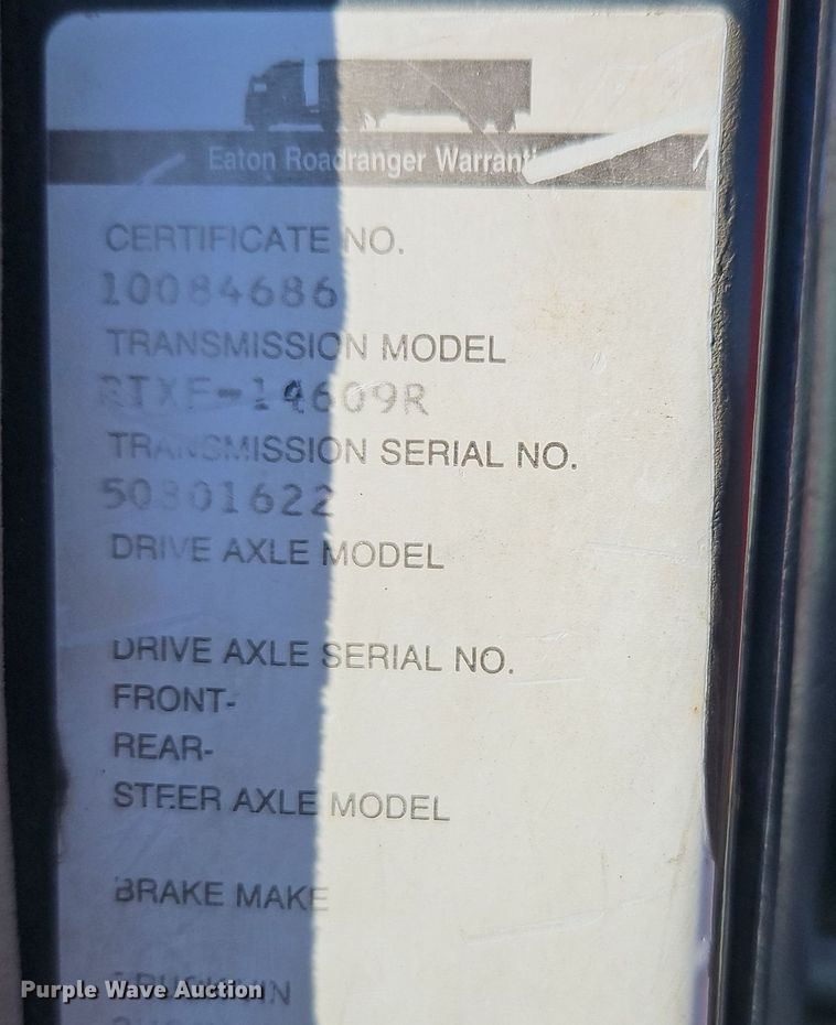 image for item LB9770 1991 International 9400 grain truck