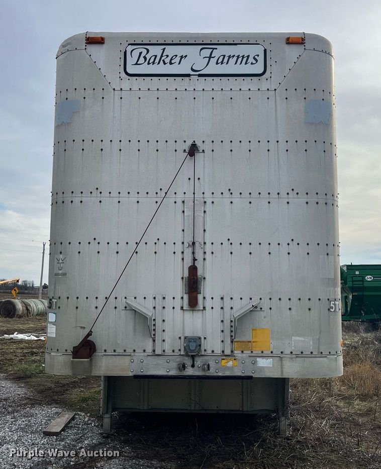 image for item LD9946 1989 Wilson livestock trailer