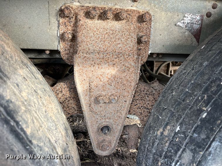 image for item LD9946 1989 Wilson livestock trailer