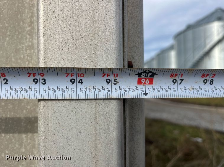 image for item LD9946 1989 Wilson livestock trailer