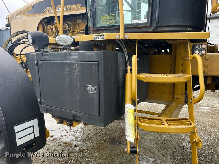 image for item LD9950 RoGator 1286C applicator