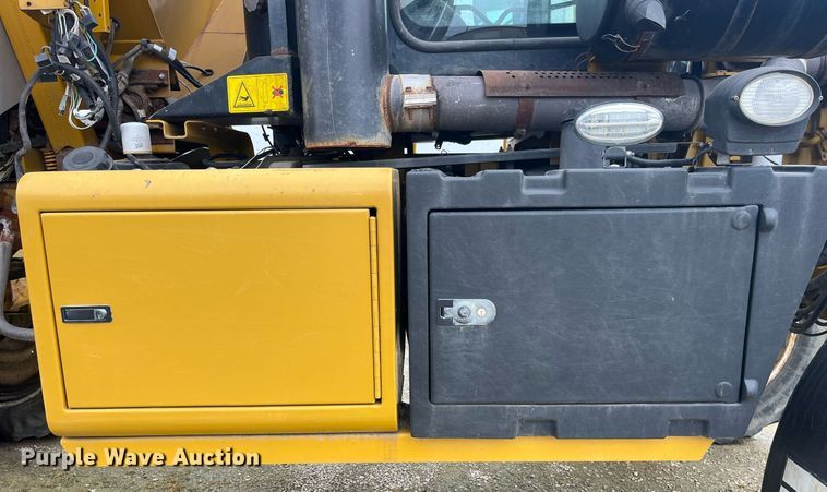 image for item LD9950 RoGator 1286C applicator