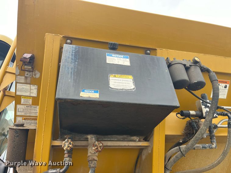 image for item LD9950 RoGator 1286C applicator