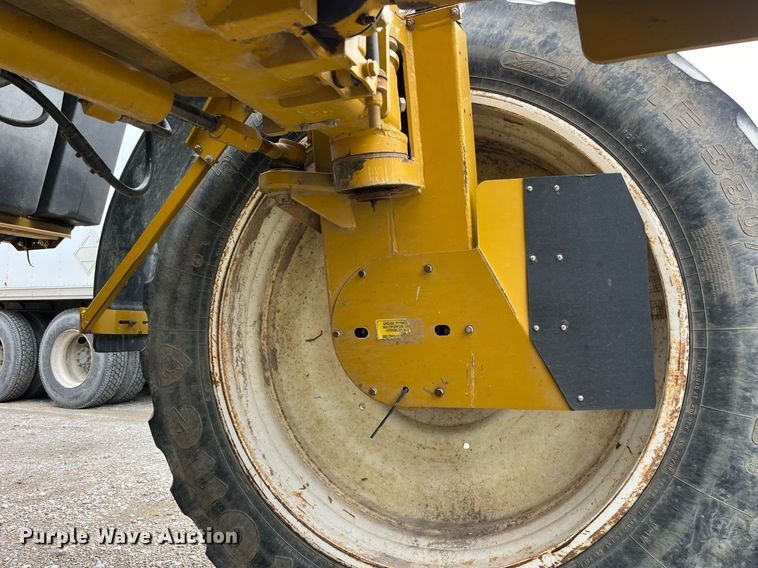 image for item LD9950 RoGator 1286C applicator