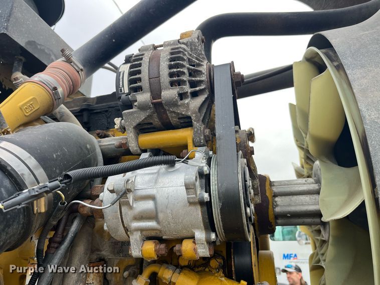 image for item LD9950 RoGator 1286C applicator