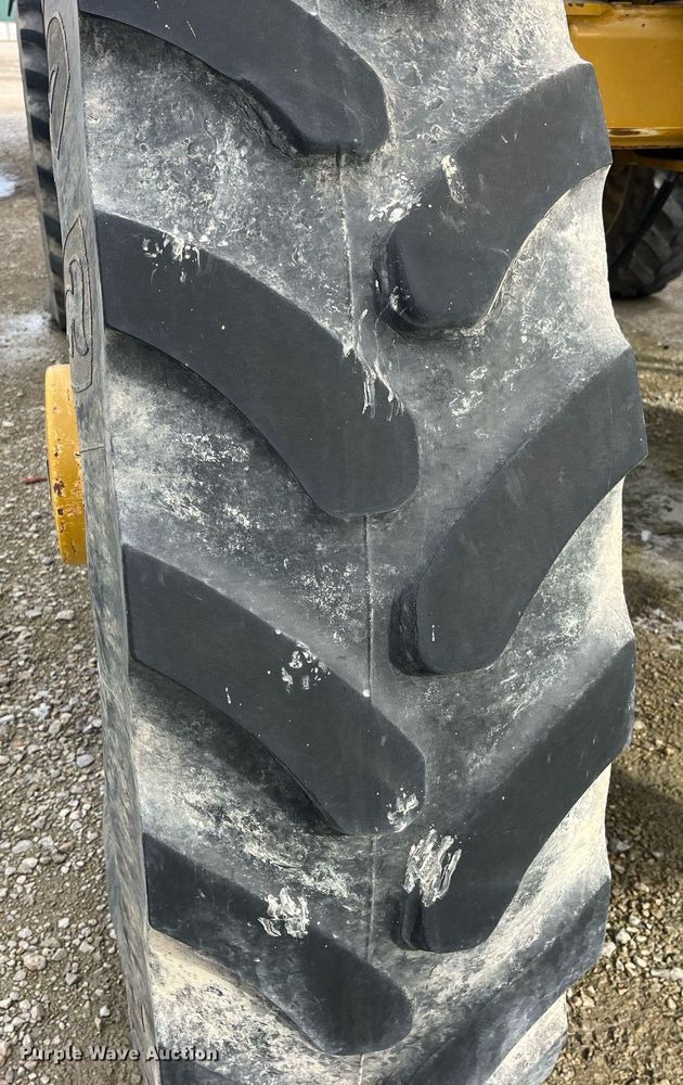 image for item LD9950 RoGator 1286C applicator