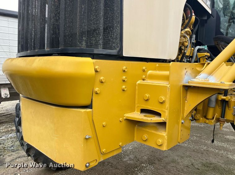 image for item LD9951 RoGator SSc 1084 sprayer