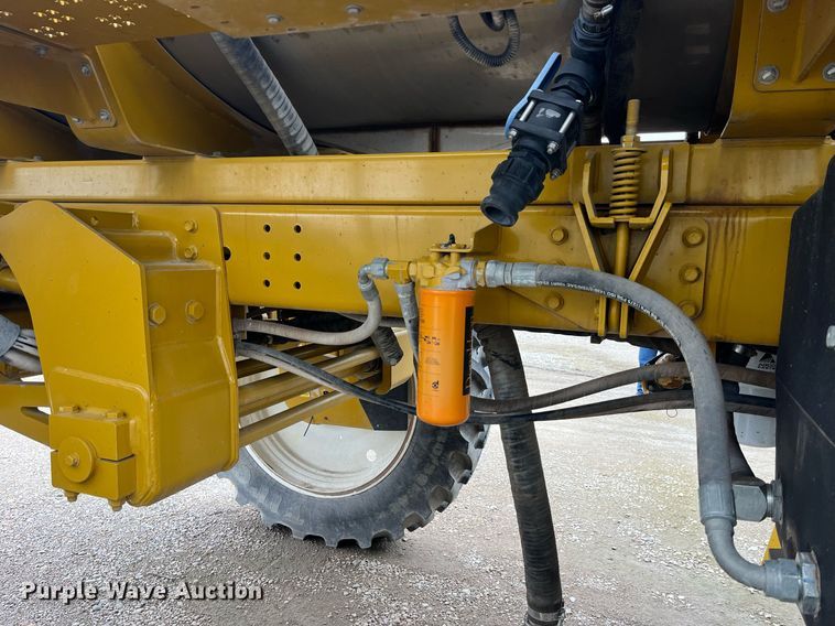 image for item LD9951 RoGator SSc 1084 sprayer