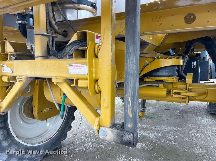 image for item LD9951 RoGator SSc 1084 sprayer