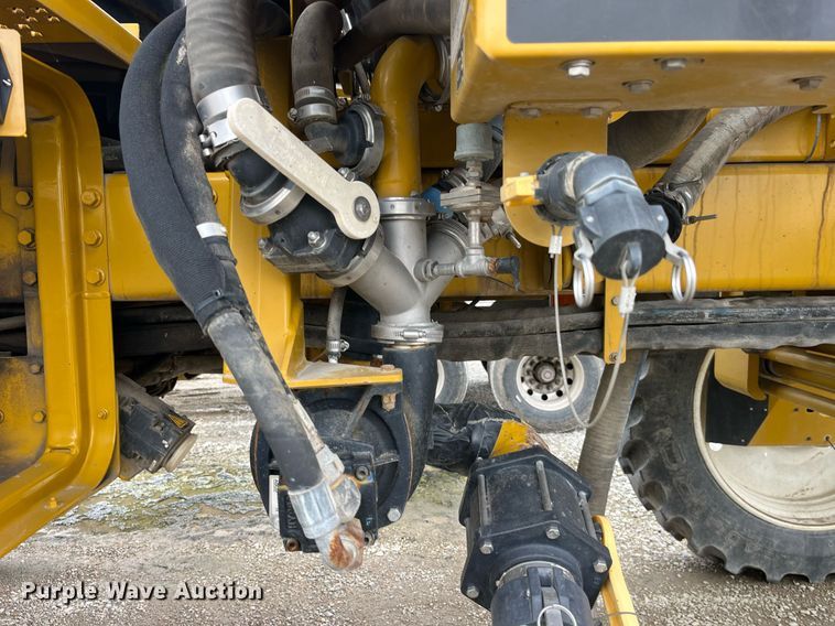 image for item LD9951 RoGator SSc 1084 sprayer