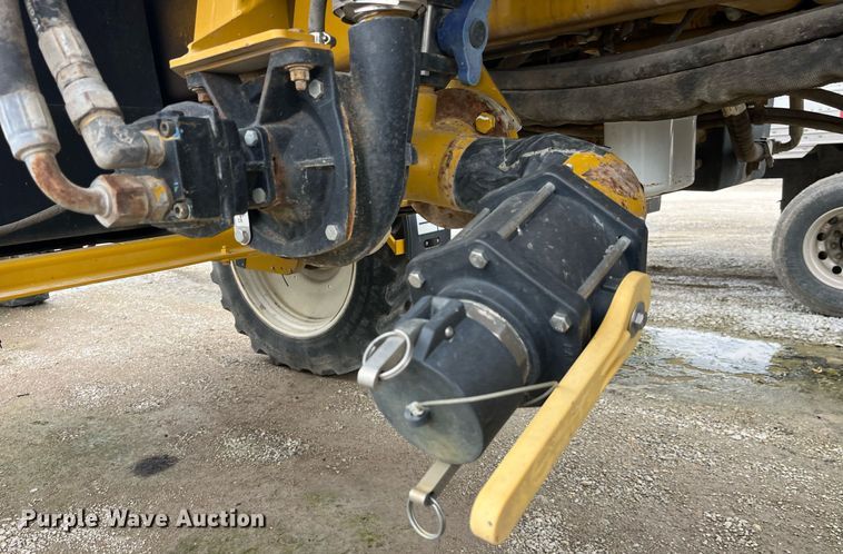 image for item LD9951 RoGator SSc 1084 sprayer