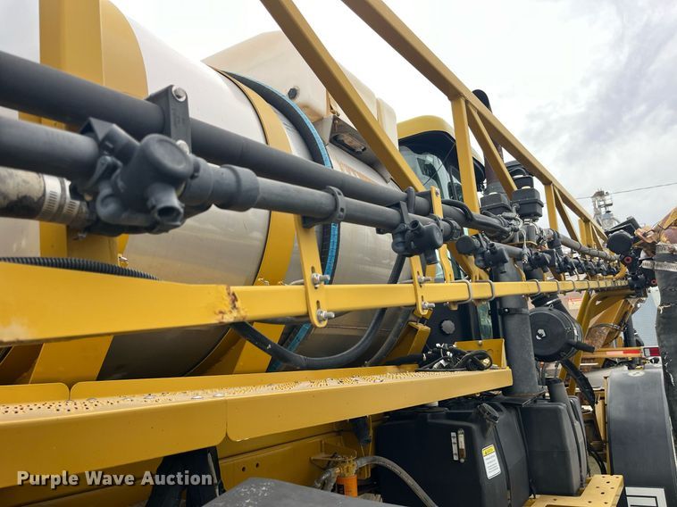 image for item LD9951 RoGator SSc 1084 sprayer