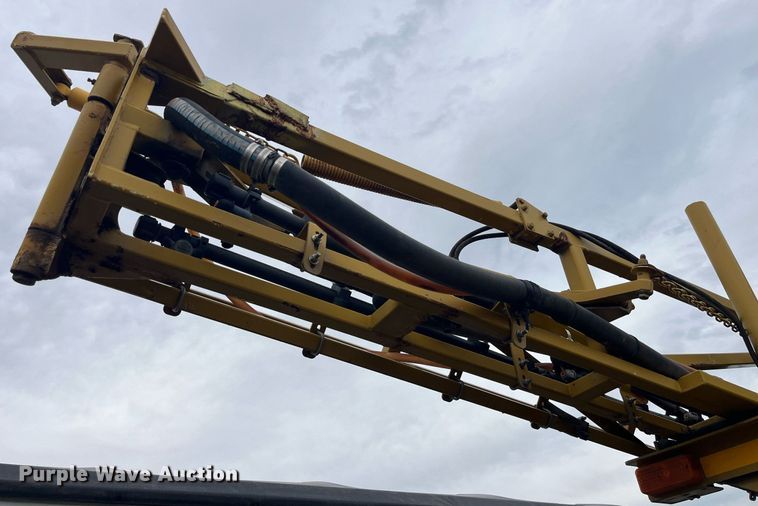 image for item LD9951 RoGator SSc 1084 sprayer