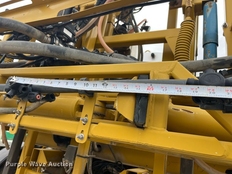 image for item LD9951 RoGator SSc 1084 sprayer