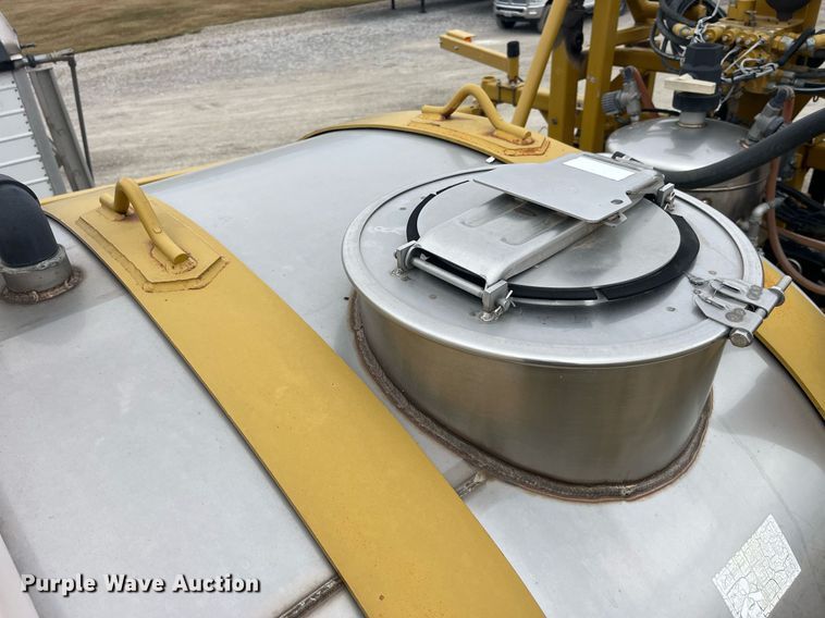 image for item LD9951 RoGator SSc 1084 sprayer