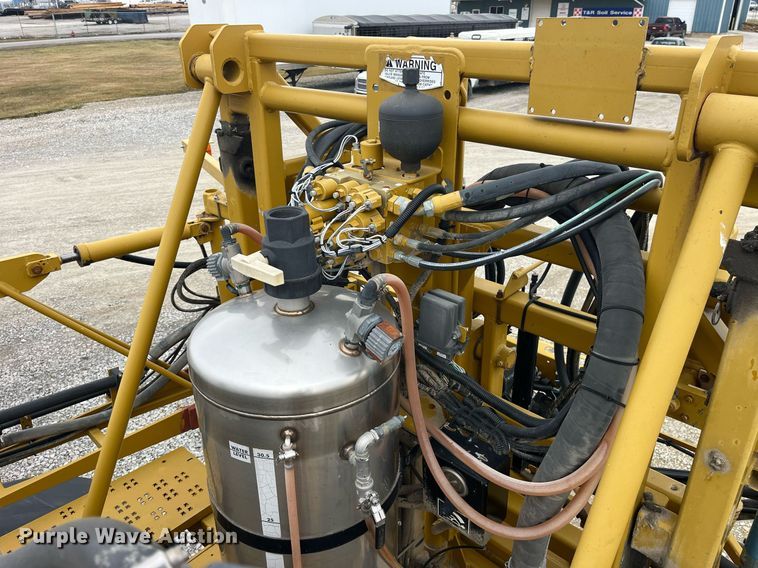 image for item LD9951 RoGator SSc 1084 sprayer