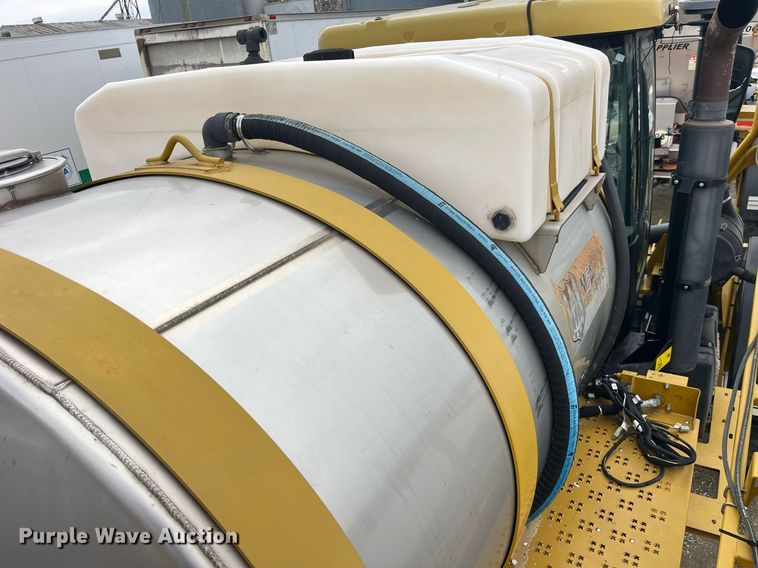 image for item LD9951 RoGator SSc 1084 sprayer