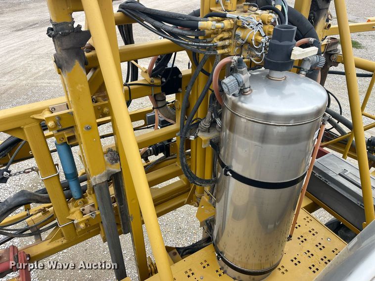 image for item LD9951 RoGator SSc 1084 sprayer