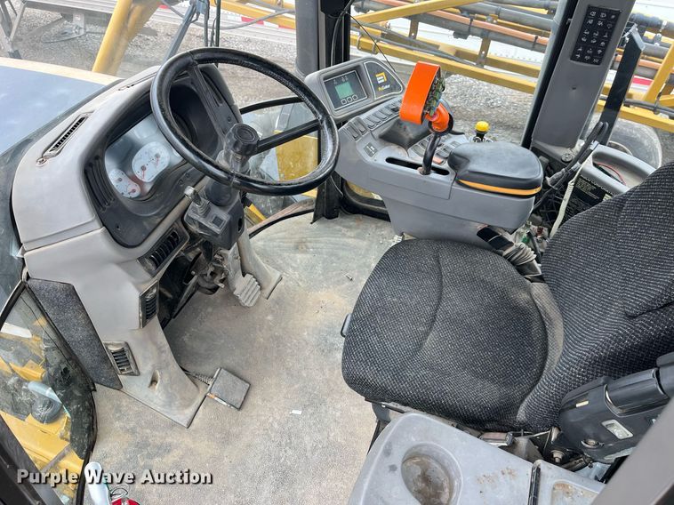 image for item LD9951 RoGator SSc 1084 sprayer