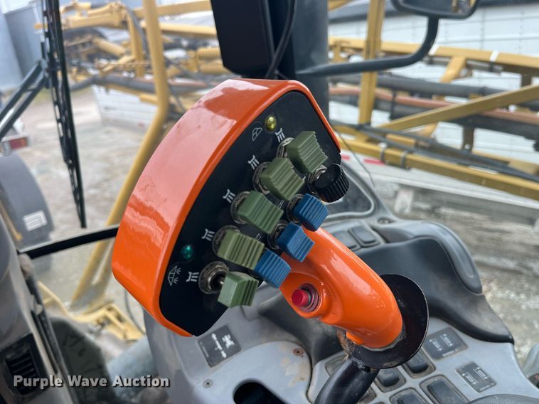 image for item LD9951 RoGator SSc 1084 sprayer