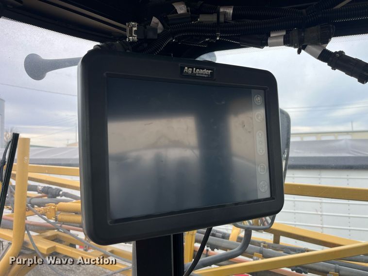 image for item LD9951 RoGator SSc 1084 sprayer