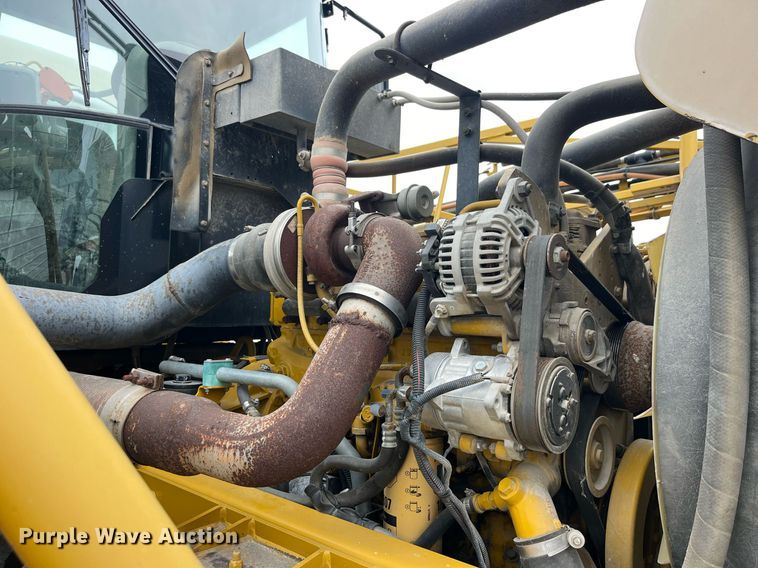 image for item LD9951 RoGator SSc 1084 sprayer